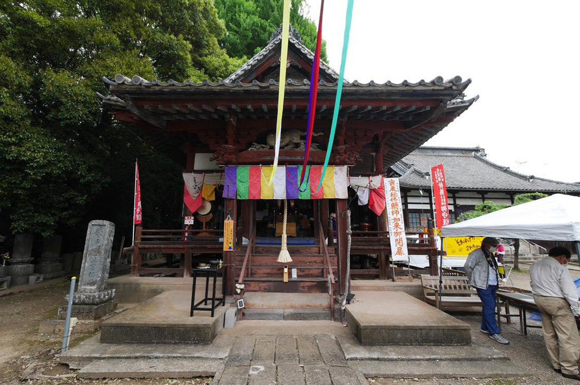 長慶寺薬師堂